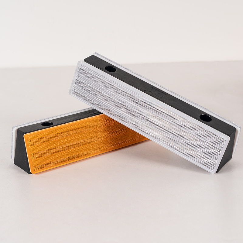 矩形附着式轮廓标