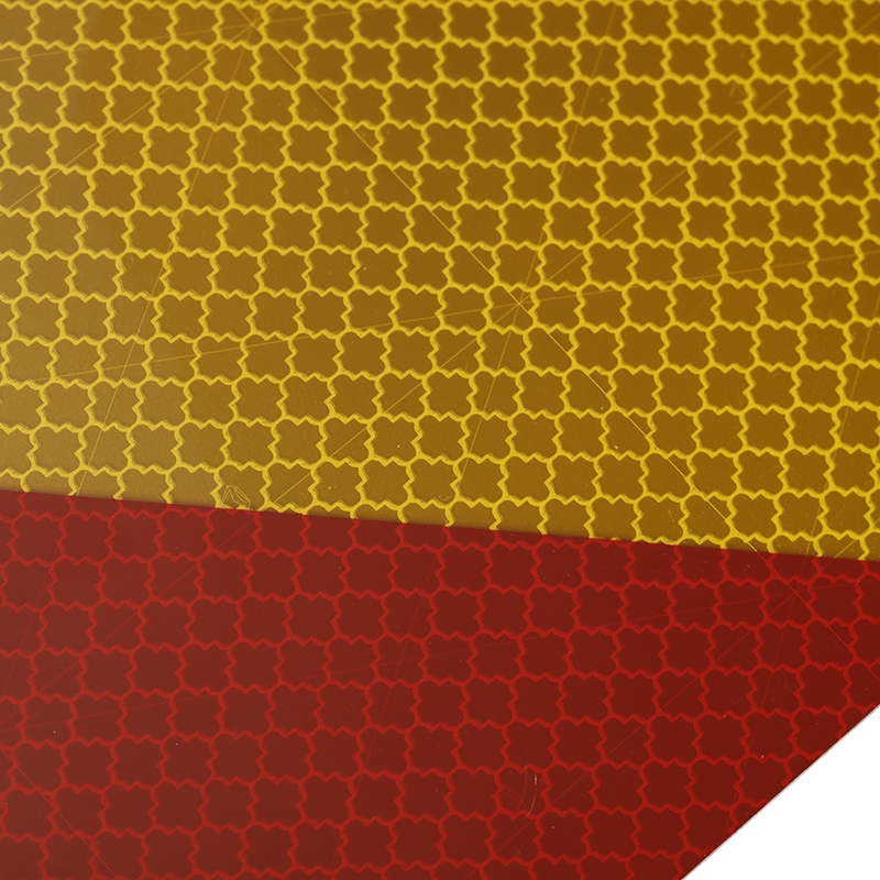 VCDM-3国标一类和三类长型车辆尾部标识板