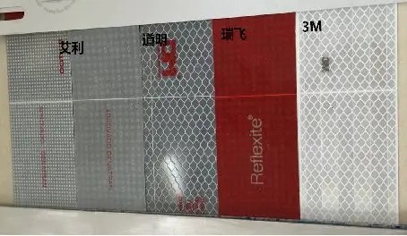 亚洲bwin车身贴3